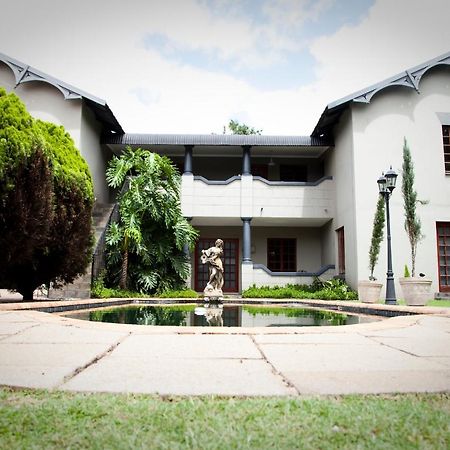 The Gables Middelburg Mpu Hotel ภายนอก รูปภาพ