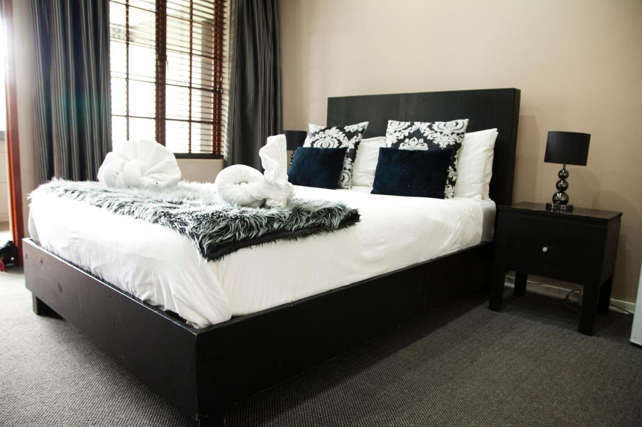 The Gables Middelburg Mpu Hotel ภายนอก รูปภาพ